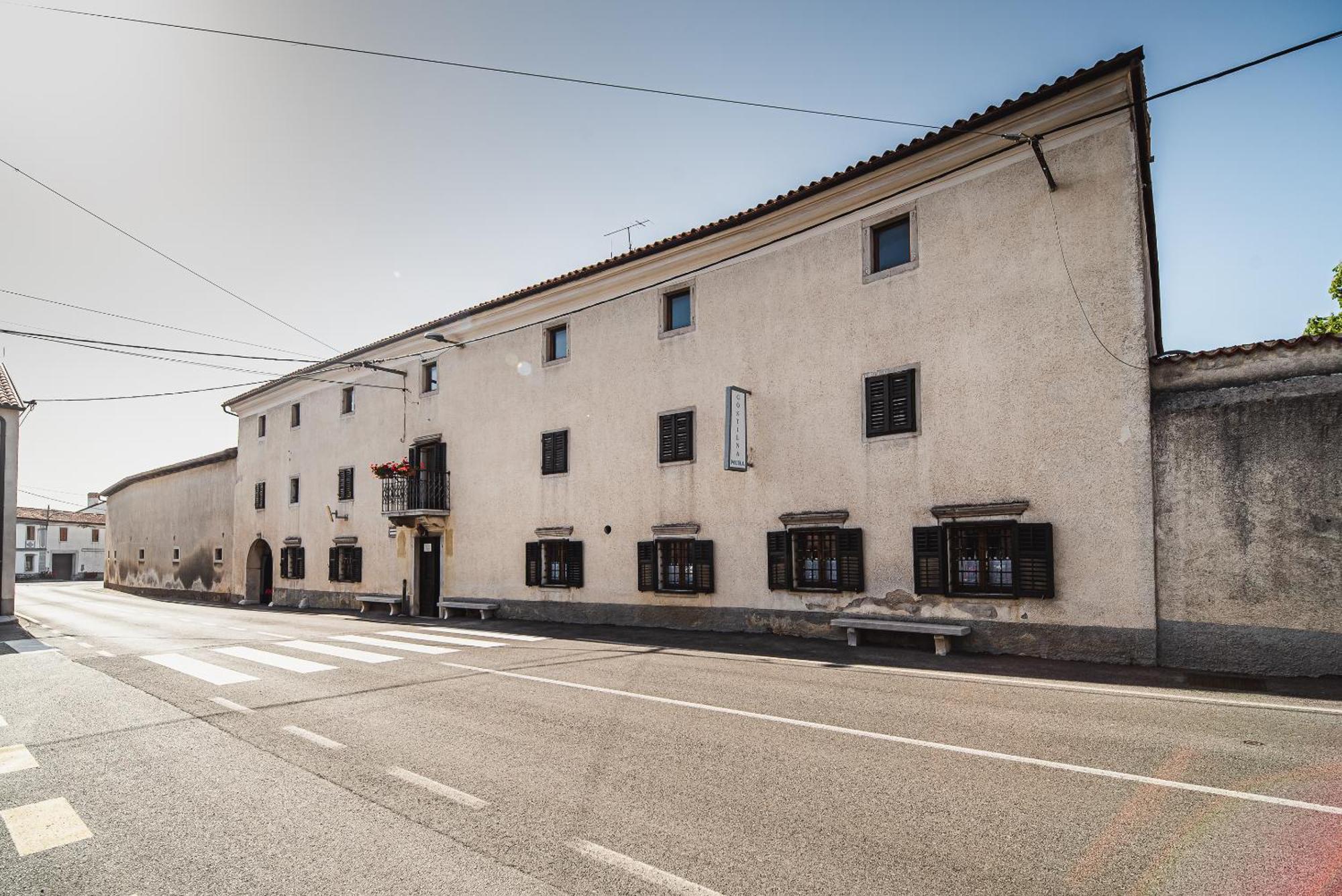 Guesthouse Muha Lipica Exterior photo