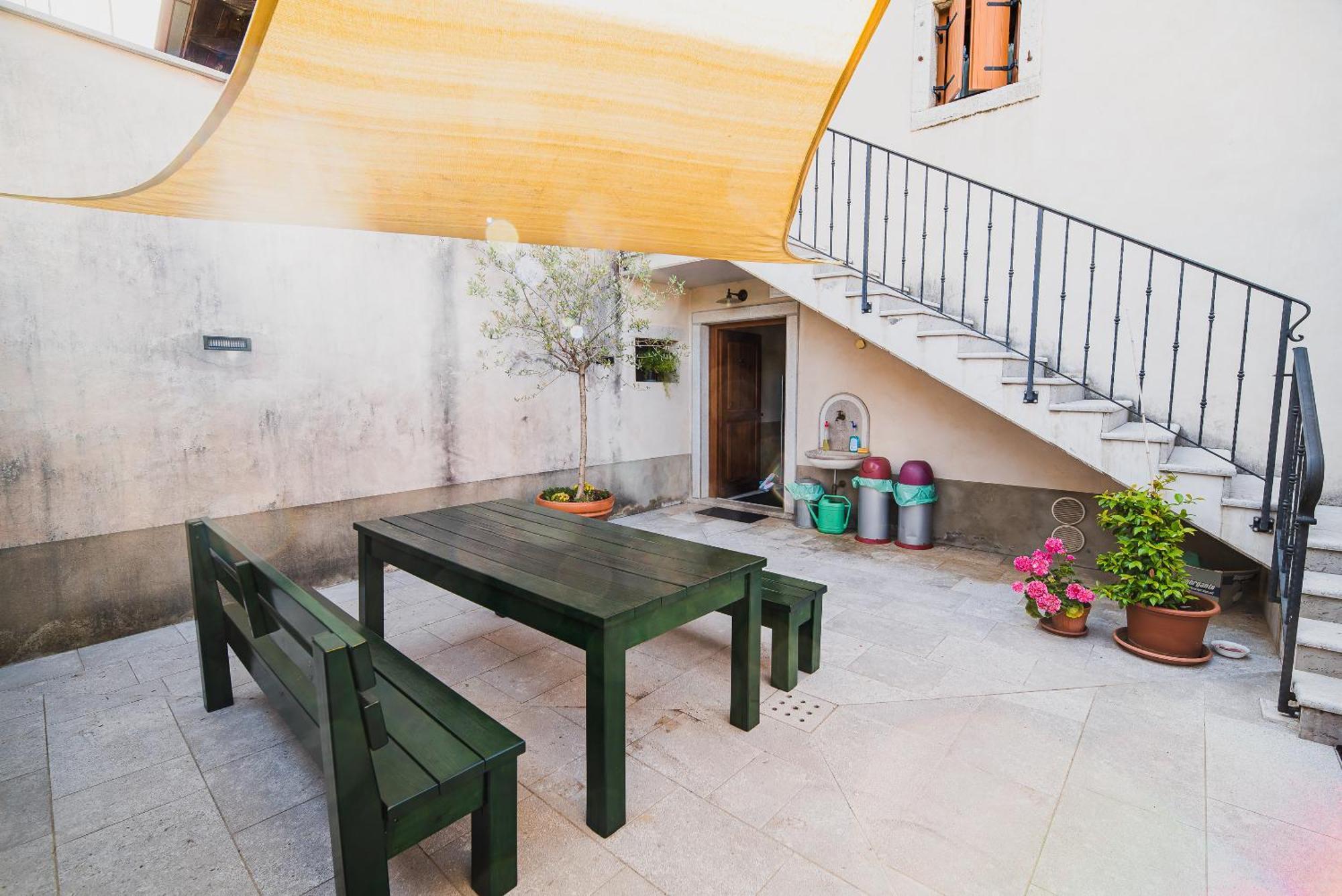 Guesthouse Muha Lipica Exterior photo